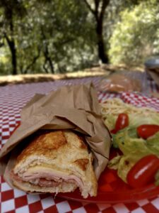 baguette carnes frías pavo pollo canastas picnic112